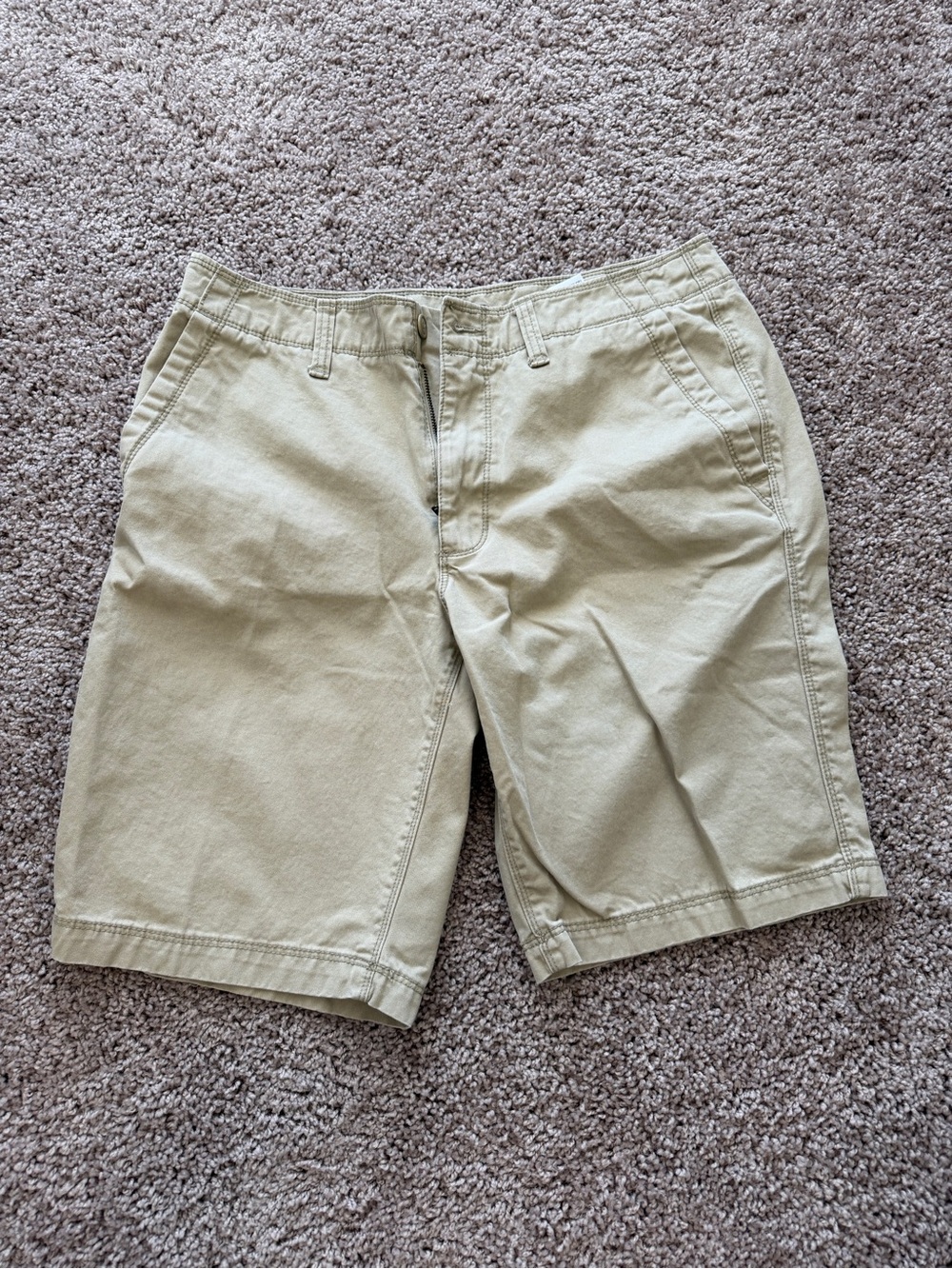 Old Navy Shorts Light Khaki Waist 32